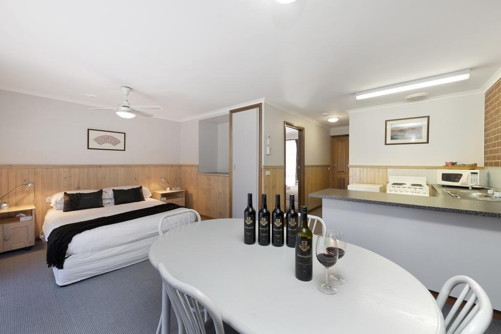 Summerfield Winery And Accommodation Pyrenees Exterior photo