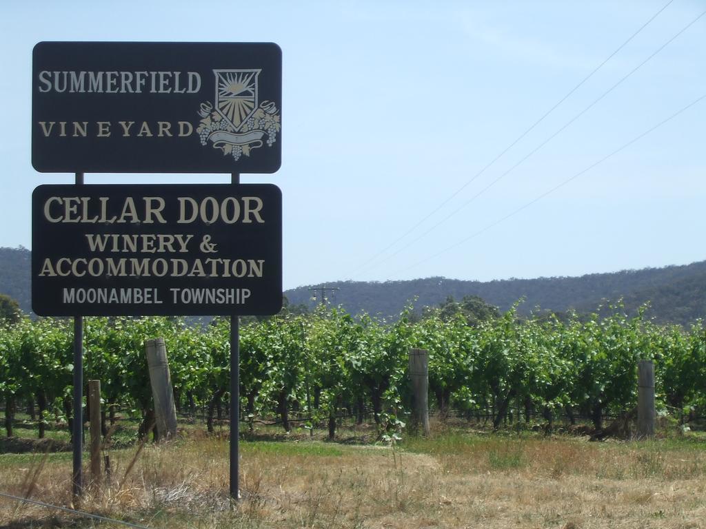 Summerfield Winery And Accommodation Pyrenees Exterior photo